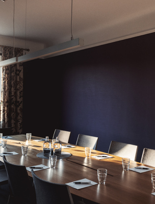 Konferensrum med styrelsesittning