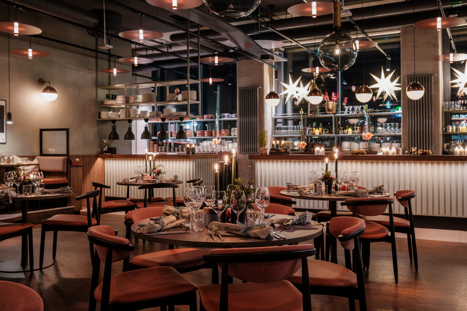 Dukar för julfirande i restaurangen i Hagastaden