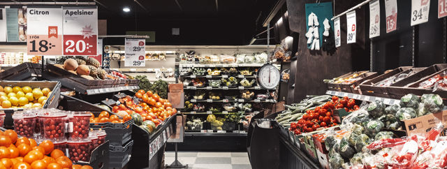 Grönsaksavdelning i en matbutik