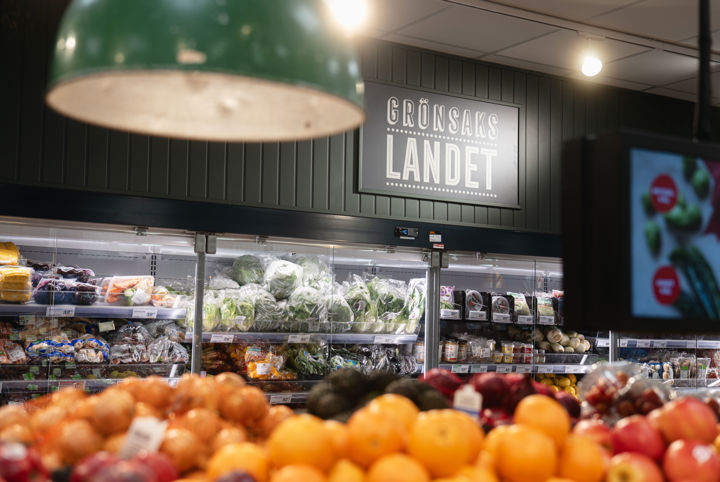 Grönsaksdisk i matbutik