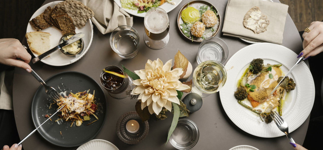 Goda luncher på restaurang i Hagastaden