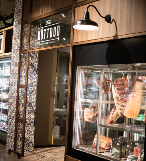 Hemköp Sickla har en köttbod där du kan köpa kött