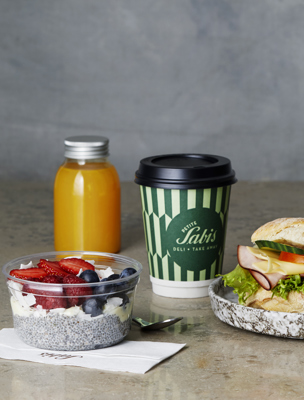 Fralla, chiapudding, juice och en to-go-mugg