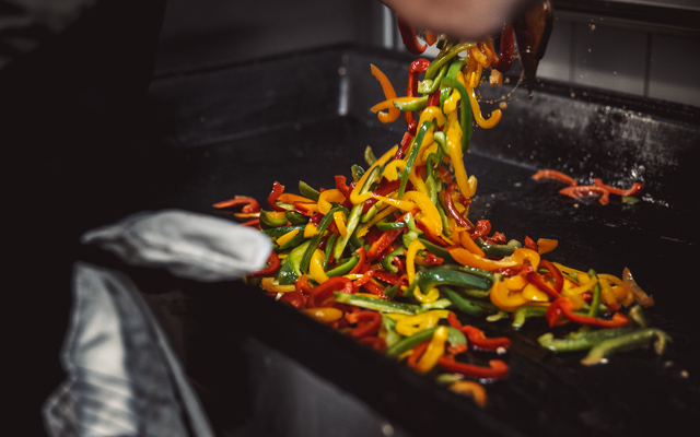 Skivad paprika i olika färger